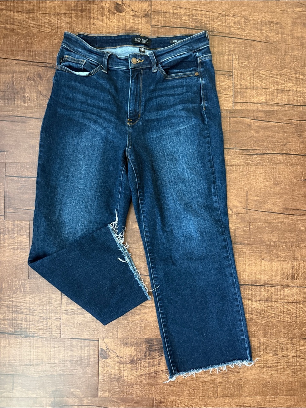 Judy Blue wide leg cropped jeans